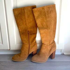 ✅SOLD✅ Brand new, faux suede knee high boots, size 6